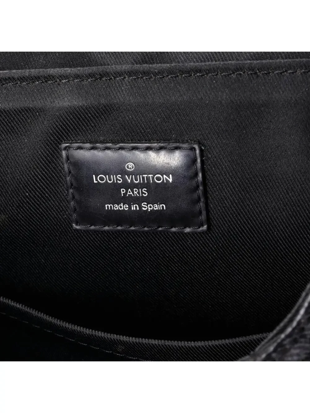 Louis Vuitton District Messenger Bag #322296L15B